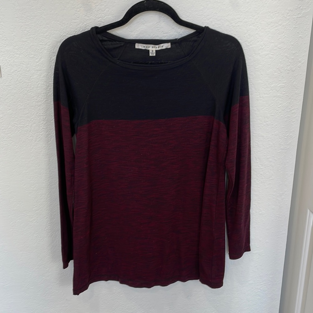 Max studio sweater